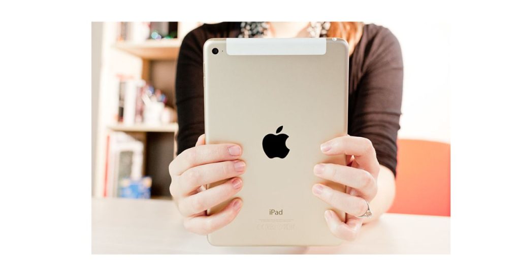 Used iPad Mini 4 in Oman